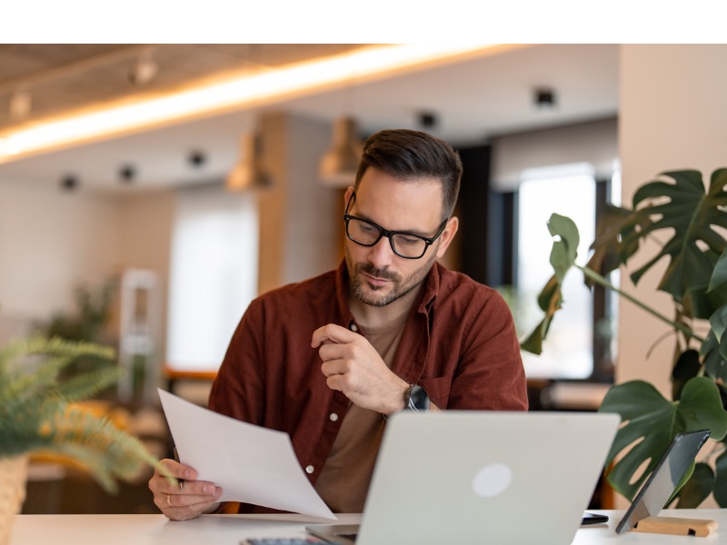 Harnessing the Power of Online Training: A Guide for Safety Trainers Safety Trainers guide