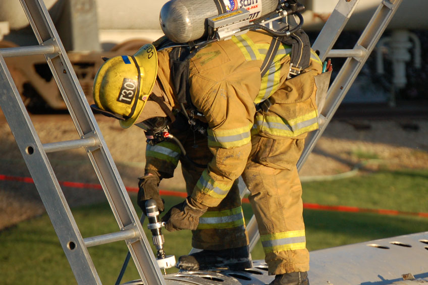 16 Hour Hazardous Materials Technician Level III Responder ‑ Online (16 Hours of Online Training to be combined w/8 Hours of Classroom Training done by the Employer)